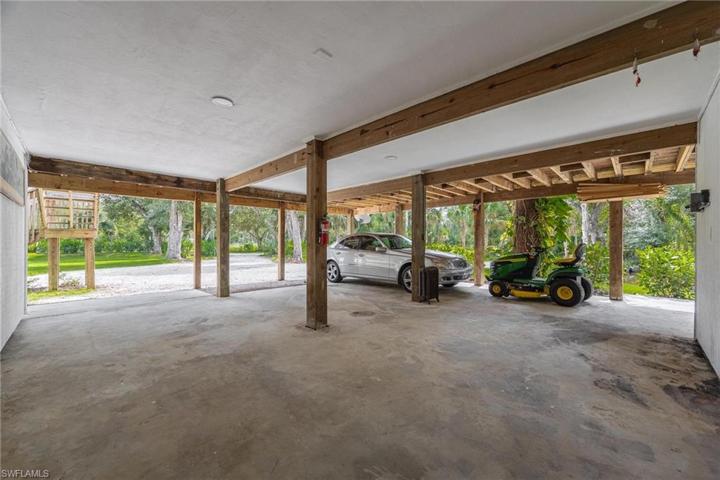Carport