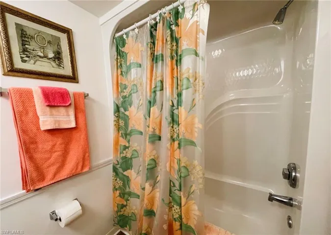 153 Gabriel Cir 3003, Naples, Florida 34104