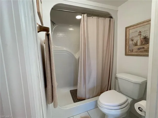 153 Gabriel Cir 3003, Naples, Florida 34104