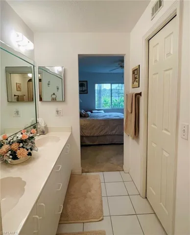 153 Gabriel Cir 3003, Naples, Florida 34104