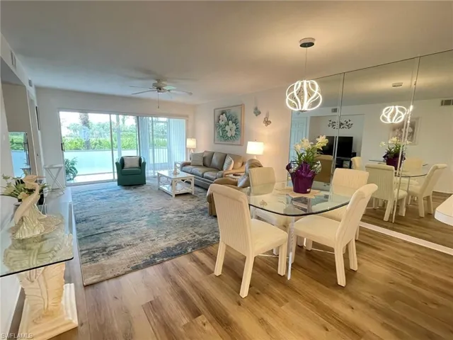 153 Gabriel Cir 3003, Naples, Florida 34104