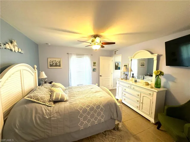 2909  1st W ST, Lehigh Acres, FL 33971