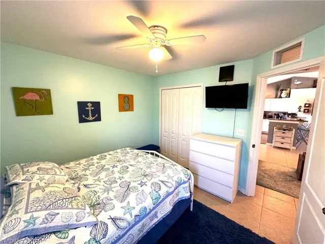 2909  1st W ST, Lehigh Acres, FL 33971