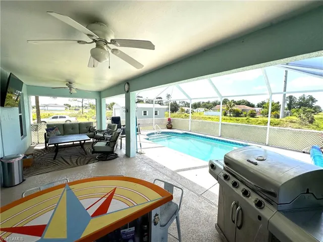 2909  1st W ST, Lehigh Acres, FL 33971