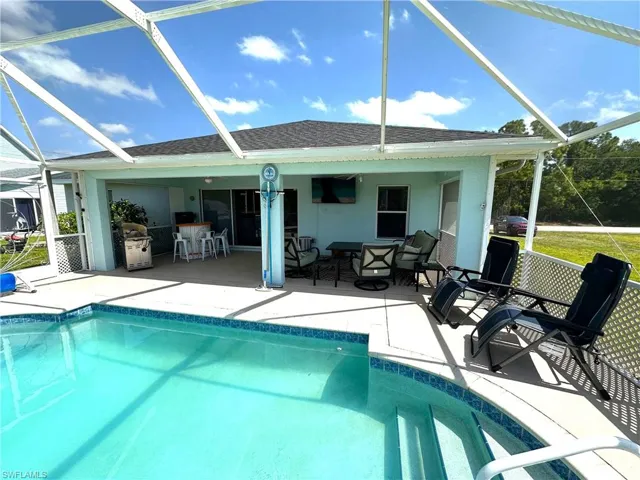 2909  1st W ST, Lehigh Acres, FL 33971