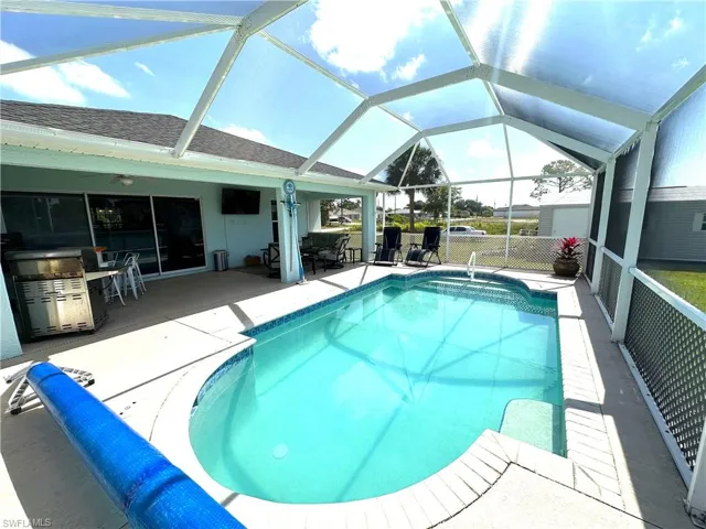 2909  1st W ST, Lehigh Acres, FL 33971