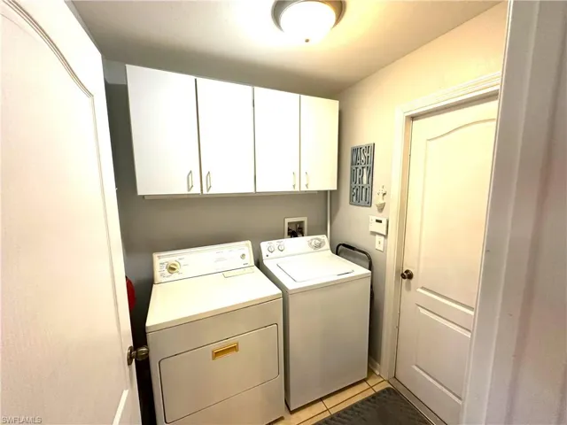 2909  1st W ST, Lehigh Acres, FL 33971