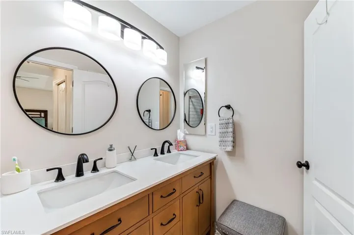 Master bath double bowl vanity
