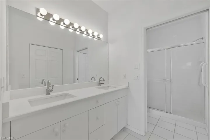 3420 Crown Pointe Blvd 202, Naples, Florida 34112