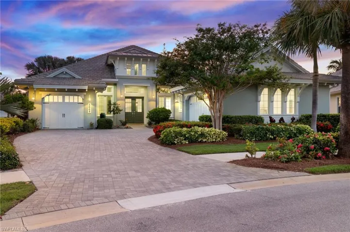 View of front of house featuring a garage