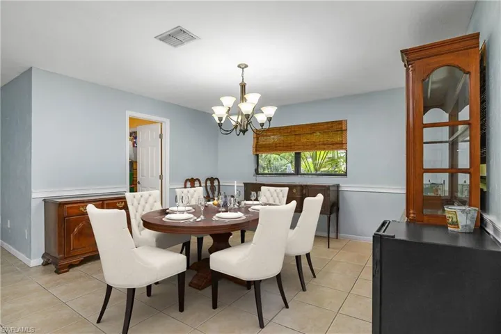 Dining area - Staged