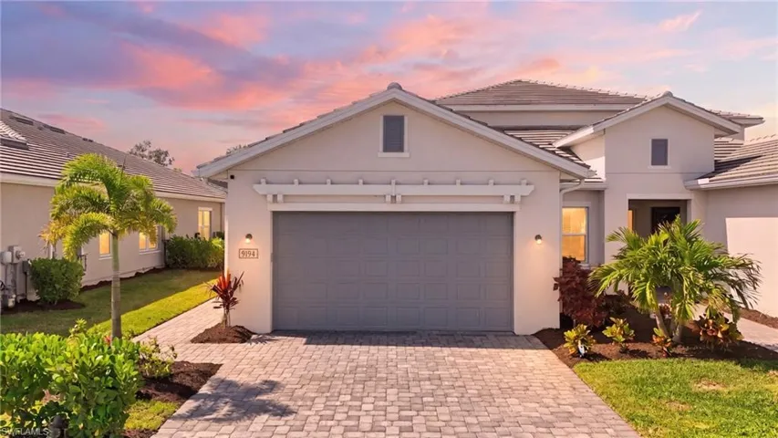 9194 Cayman Dr, Naples, Florida 34114