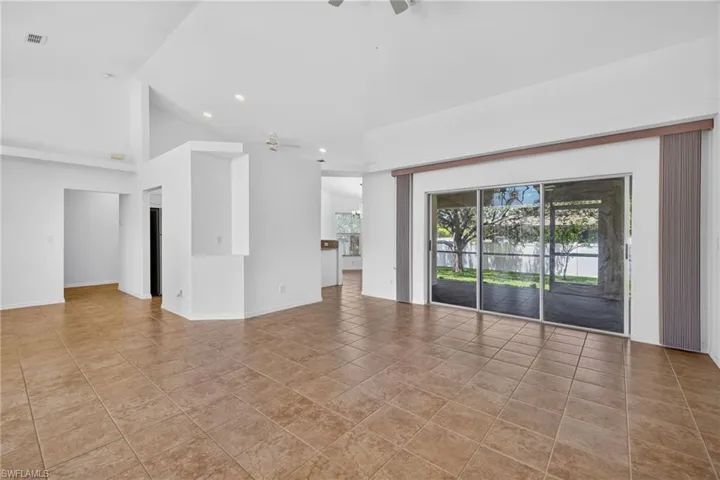 1702 Sw 1st Ave, Cape Coral, Florida 33991
