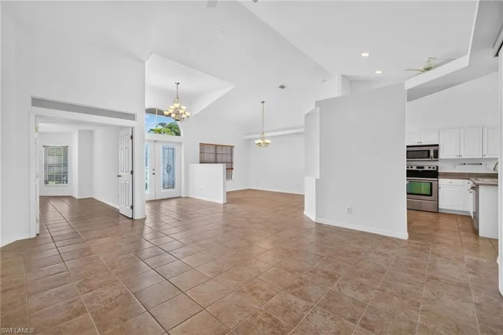 1702 Sw 1st Ave, Cape Coral, Florida 33991