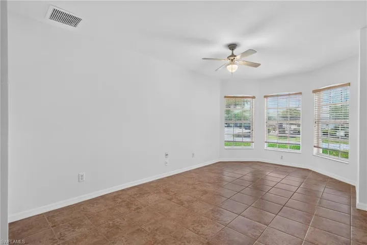 1702 Sw 1st Ave, Cape Coral, Florida 33991