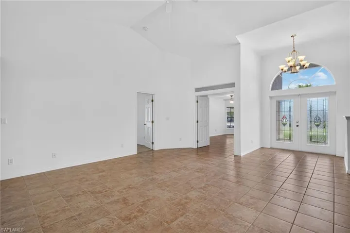 1702 Sw 1st Ave, Cape Coral, Florida 33991