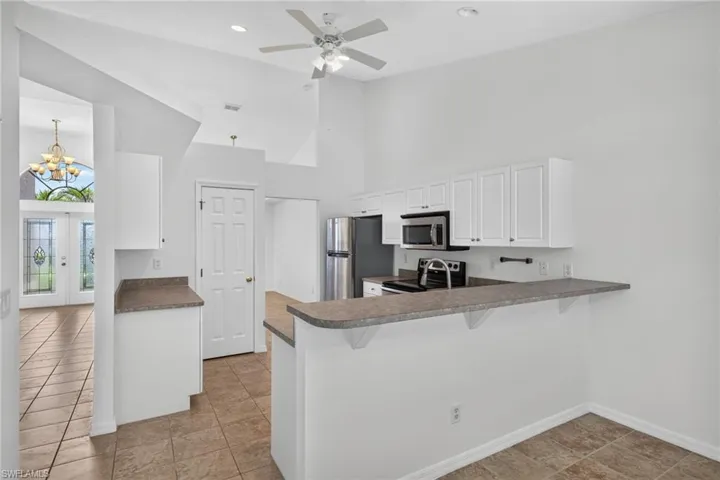 1702 Sw 1st Ave, Cape Coral, Florida 33991