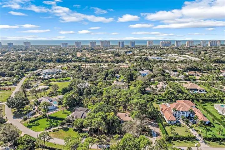 131  Cajeput  DR, Naples, FL 34108