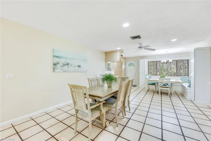 131  Cajeput  DR, Naples, FL 34108