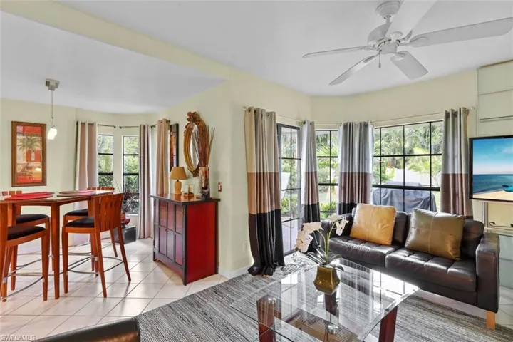 2708 Santa Cruz Blvd B3, Naples, Florida 34112