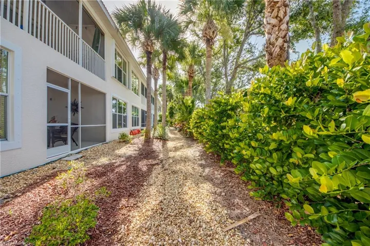11630  Navarro  WAY, Fort Myers, FL 33908
