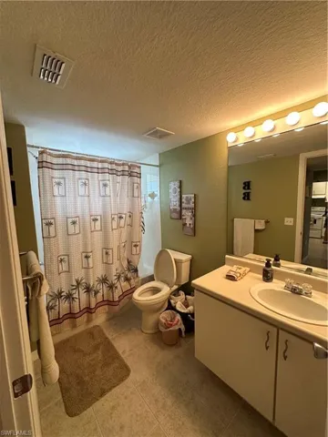 8264  Key Royal  CIR, Naples, FL 34119