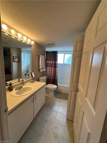 8264  Key Royal  CIR, Naples, FL 34119