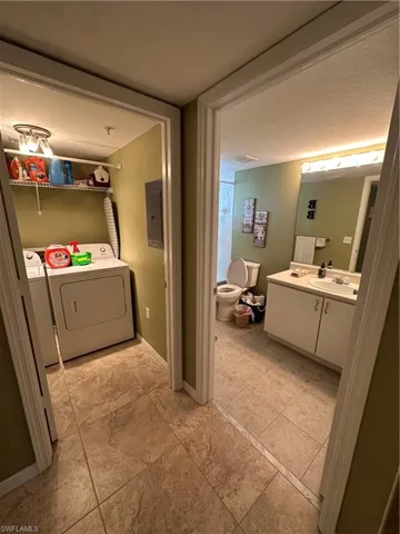8264  Key Royal  CIR, Naples, FL 34119