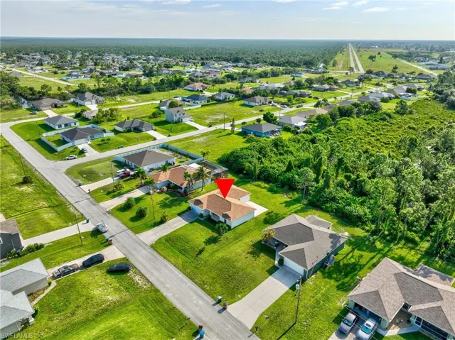 Birds eye view of property
