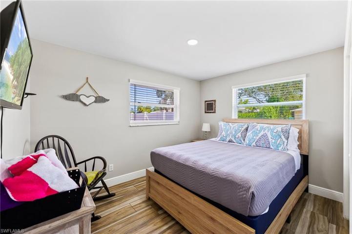 2nd bedroom