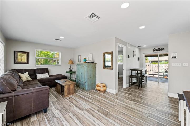 Unit 668 B-Living area