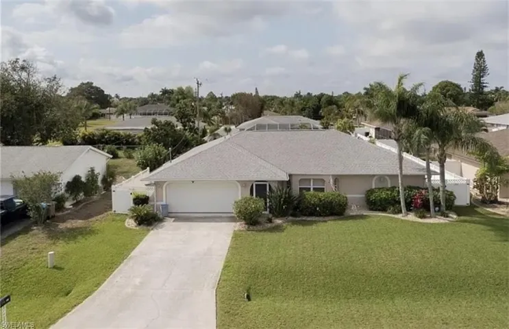 1320 Se 25th Ln, Cape Coral, Florida 33904