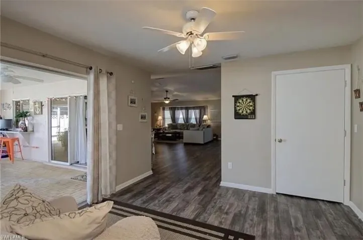 1320 Se 25th Ln, Cape Coral, Florida 33904