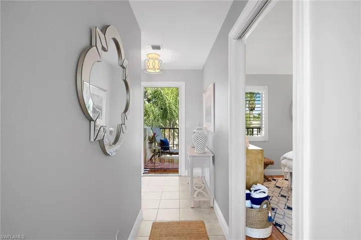 1538 Oyster Catcher Pt 1538c, Naples, Florida 34105