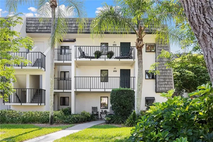 1538 Oyster Catcher Pt 1538c, Naples, Florida 34105