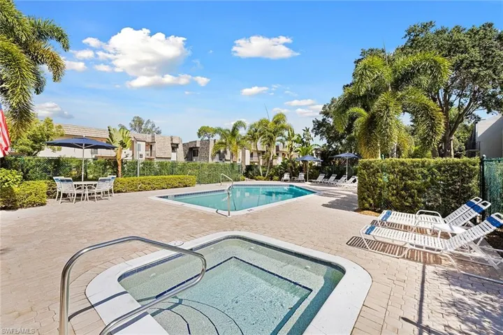 1538 Oyster Catcher Pt 1538c, Naples, Florida 34105