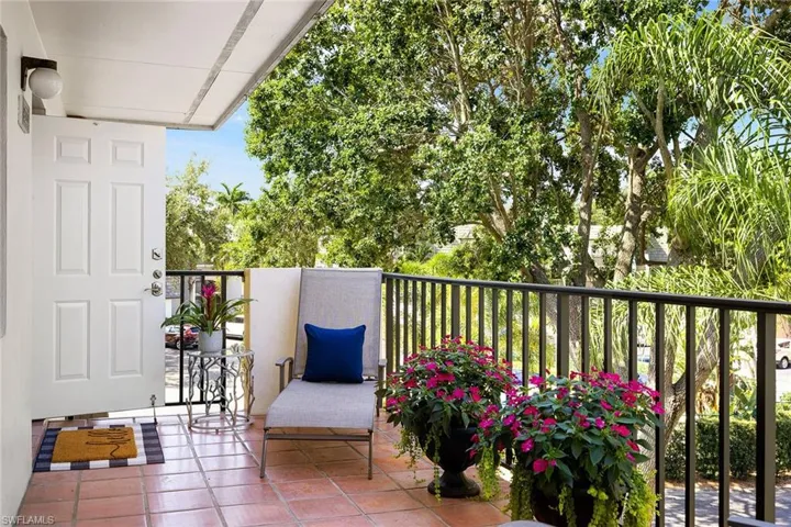 1538 Oyster Catcher Pt 1538c, Naples, Florida 34105