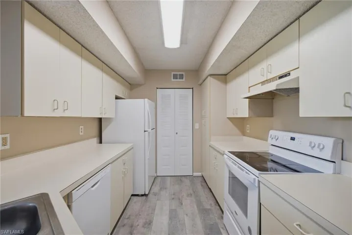 13605 Eagle Ridge Dr 1733, Fort Myers, Florida 33912