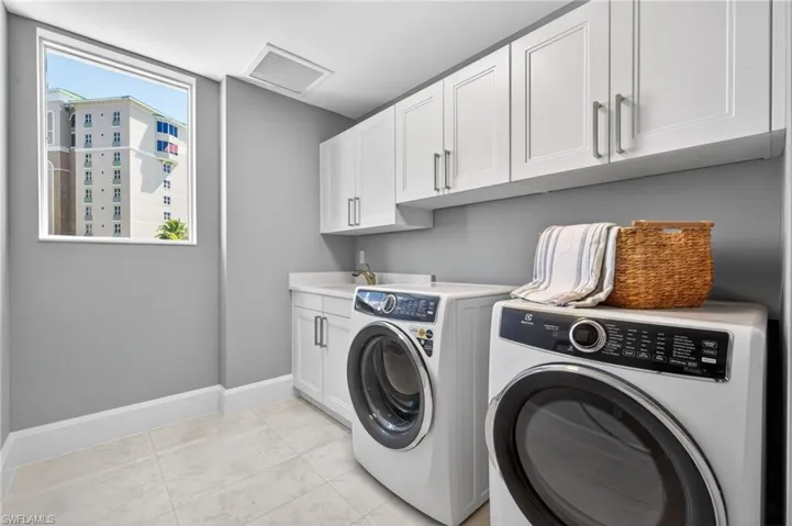 4142  Bay Beach  LN, Fort Myers Beach, FL 33931