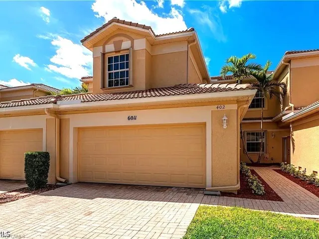 6011 Jonathans Bay Cir 402, Fort Myers, Florida 33908