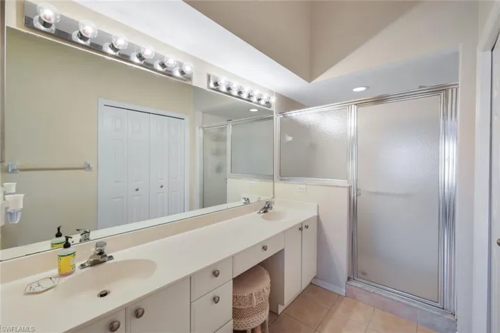 5220 Birmingham Dr # 202, Naples Fl 34110