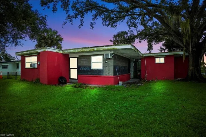 712  Camellia  DR, North Fort Myers, FL 33903