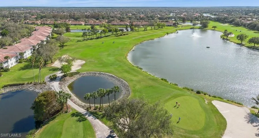 Community area and Golf course and Lake view