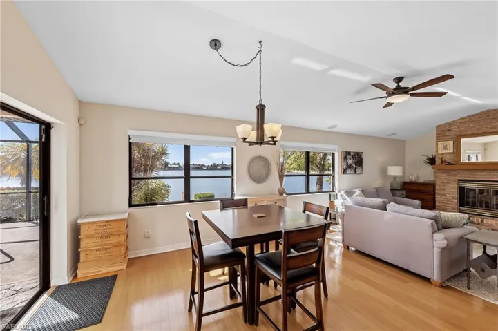 Dining area - Family Room