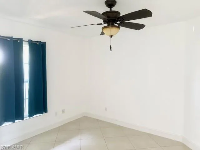 Maximize your living space with this versatile den. This sun-lit bonus room offers the perfect flexible layout to suit your lifestyle.