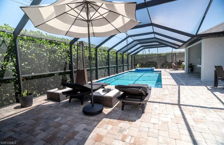 19 13th Pl, Cape Coral, Florida 33993