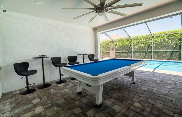 19 13th Pl, Cape Coral, Florida 33993