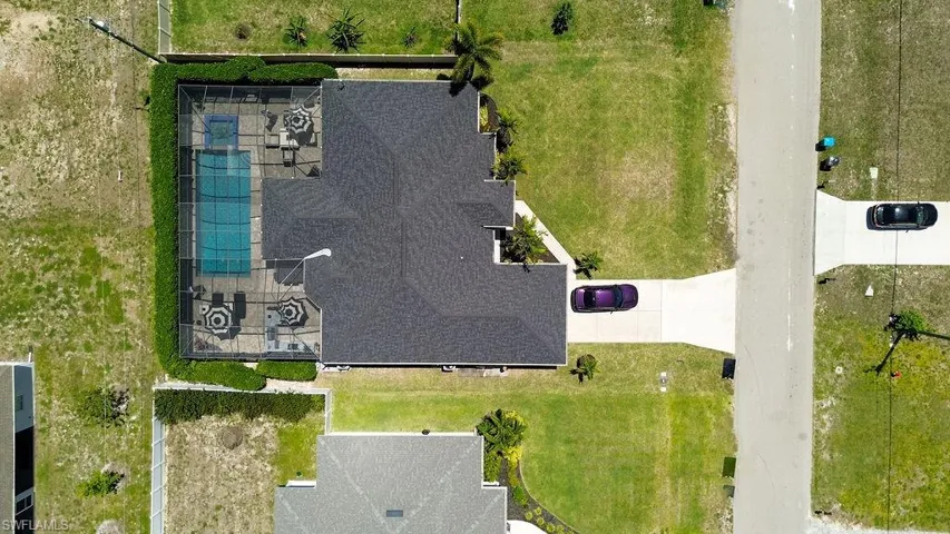19 13th Pl, Cape Coral, Florida 33993