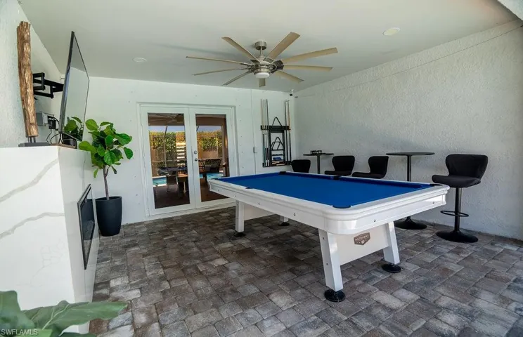 19 13th Pl, Cape Coral, Florida 33993