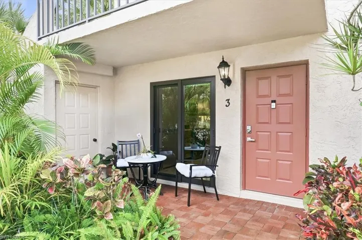 3219 Horse Carriage Way 303, Naples, Florida 34105